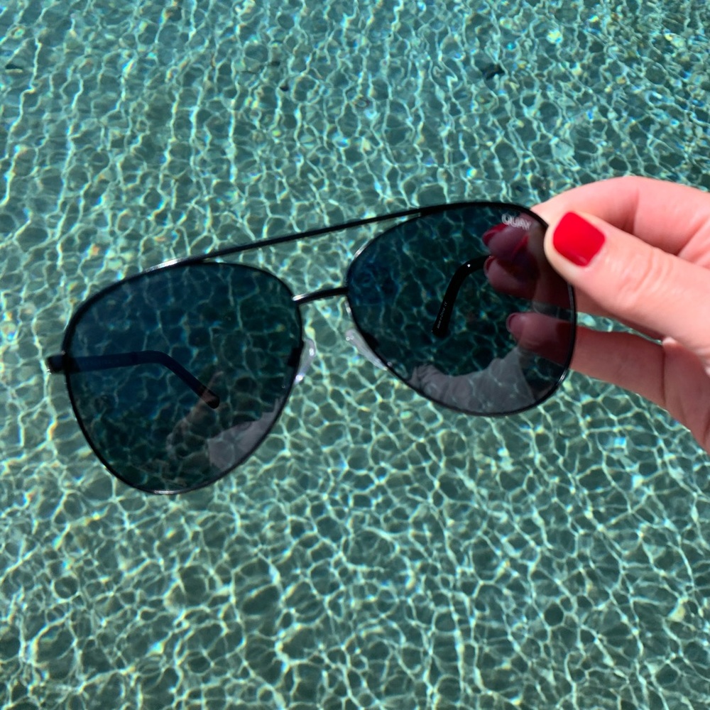 Quay black aviators - Vivienne 🕶